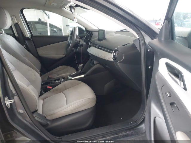 Toyota Yaris Le