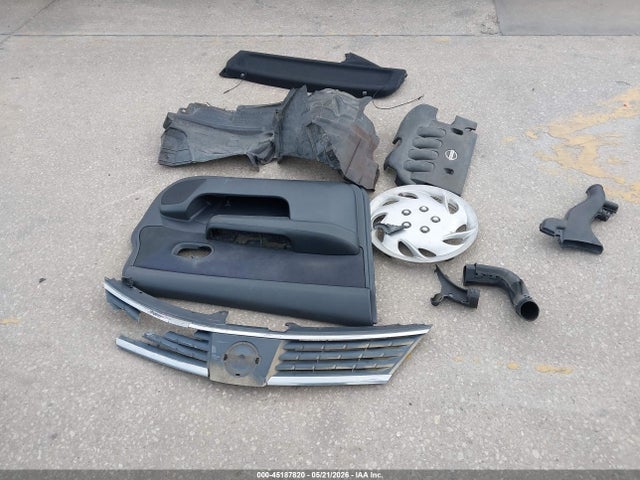 Nissan Versa 1.8s