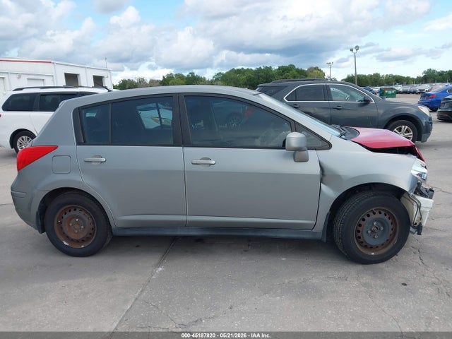 Nissan Versa 1.8s
