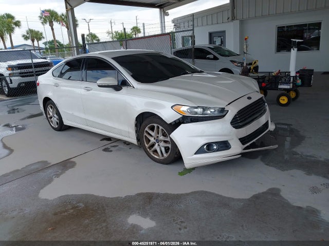 Salvage Ford Fusion Image
