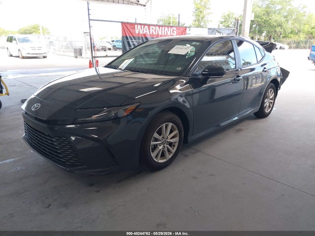 Toyota Camry Le