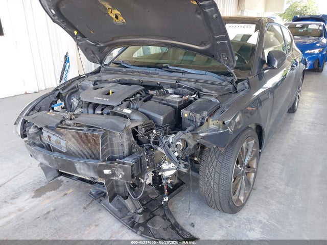 Hyundai VELOSTER 2.0 Premium