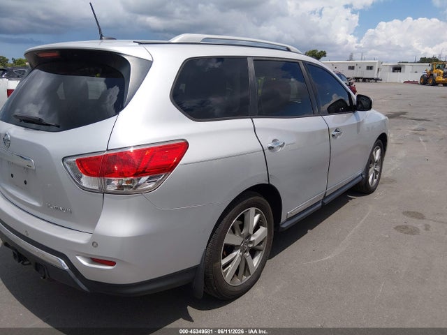 Nissan Pathfinder Platinum