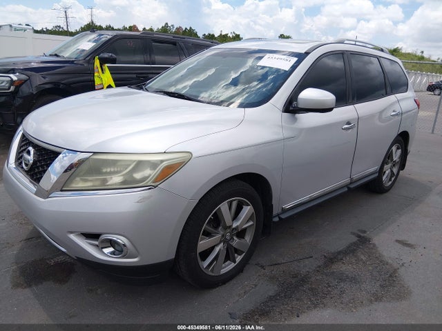 Nissan Pathfinder Platinum