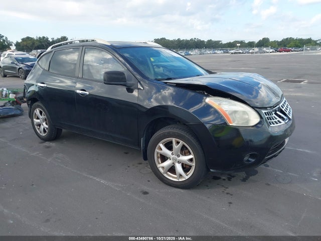 Salvage Nissan Rogue Image