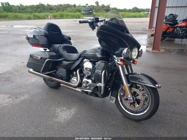 Salvage Harley-Davidson Flhtk Image