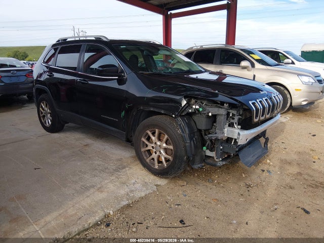 Salvage Jeep Cherokee Image