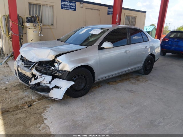 Volkswagen Jetta S