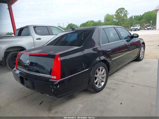 Cadillac DTS 1sh