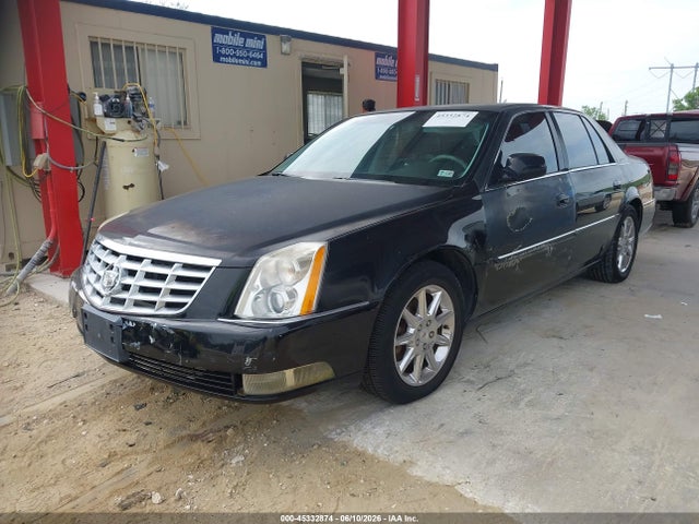 Cadillac DTS 1sh