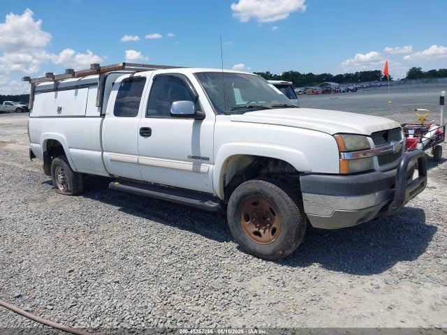 Salvage Chevrolet Silverado 2500 Image