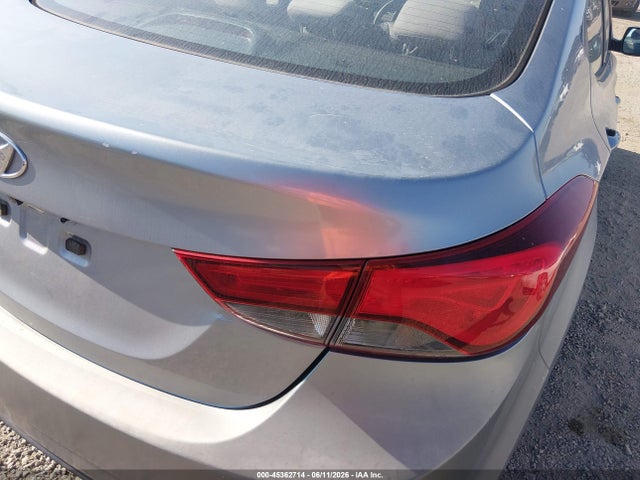 Hyundai ELANTRA Se
