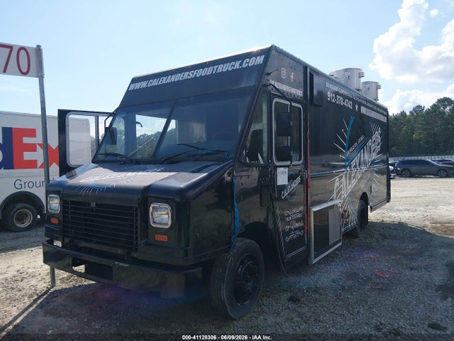 Salvage Freightliner Mt45g Image