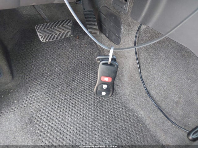 Nissan Pathfinder S