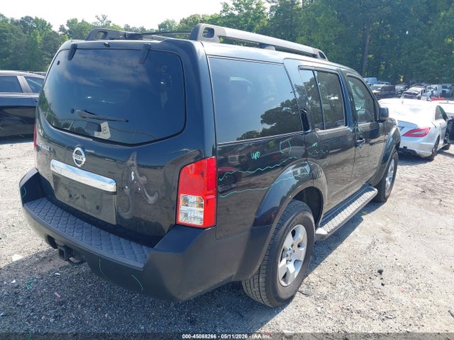 Nissan Pathfinder S