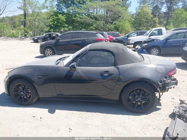 Mazda MX-5 Miata Sport