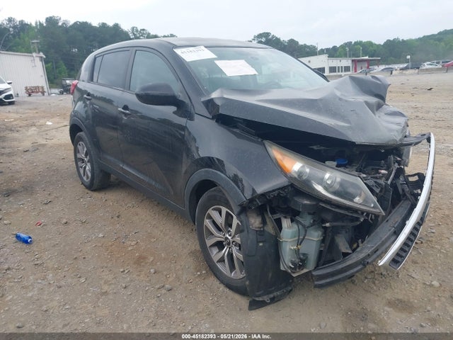 Salvage Kia Sportage Image