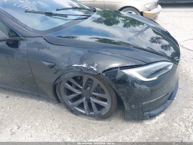 Tesla Model S Dual Motor All-wheel Drive