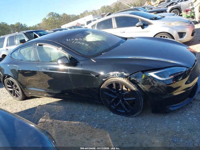 Tesla Model S Dual Motor All-wheel Drive