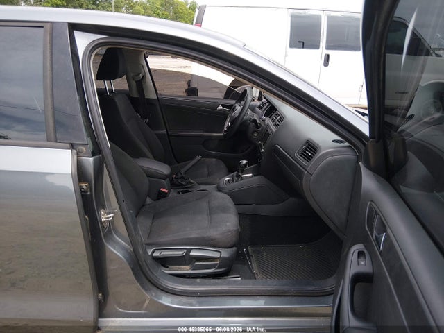 Volkswagen Jetta 1.4t S