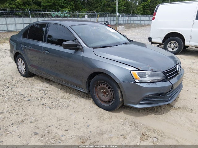 Salvage Volkswagen Jetta Image