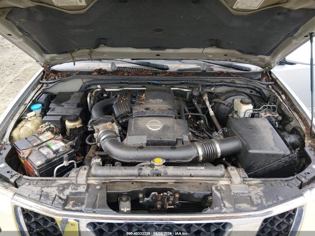 Nissan Pathfinder Le