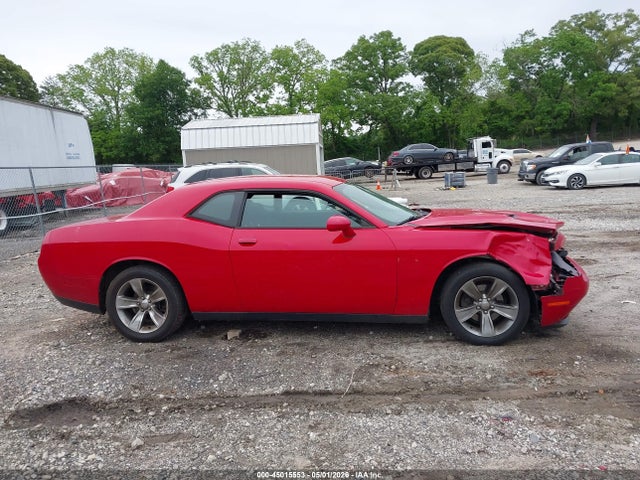 Dodge Challenger Sxt