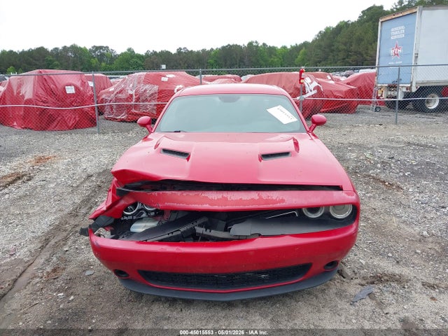 Dodge Challenger Sxt