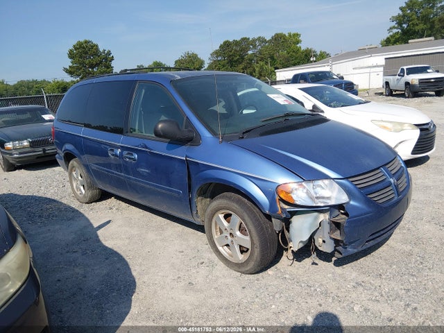 Salvage Dodge Grand Caravan Image
