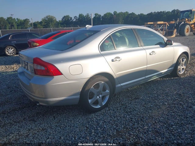 Volvo S80 T6