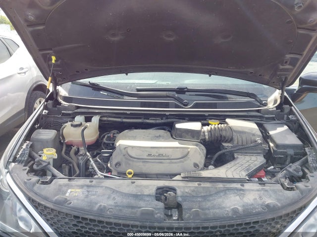 Chrysler Pacifica Touring