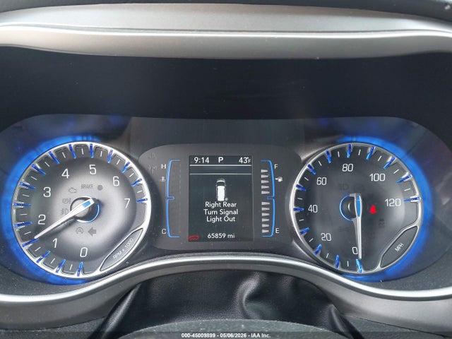 Chrysler Pacifica Touring