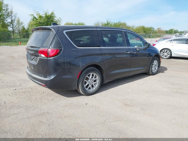 Chrysler Pacifica Touring
