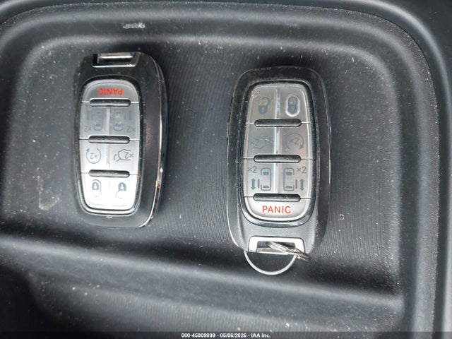 Chrysler Pacifica Touring