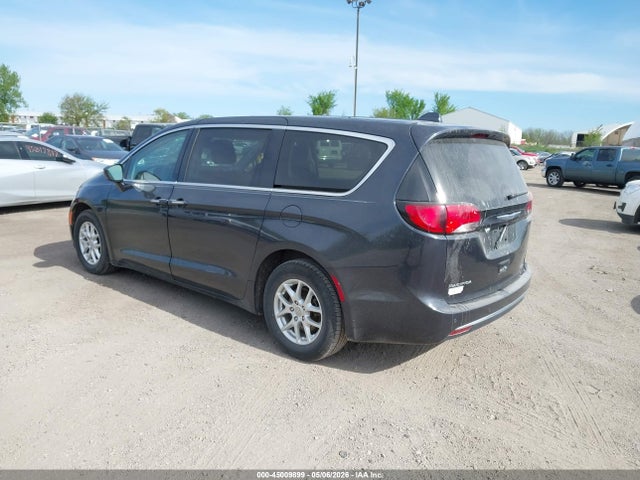 Chrysler Pacifica Touring