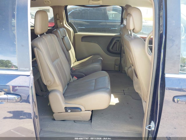 Chrysler Town & Country Touring