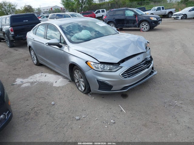 Salvage Ford Fusion Image