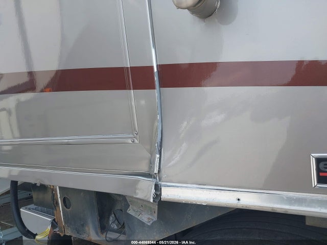 Freightliner Chassis X Line Motor Home