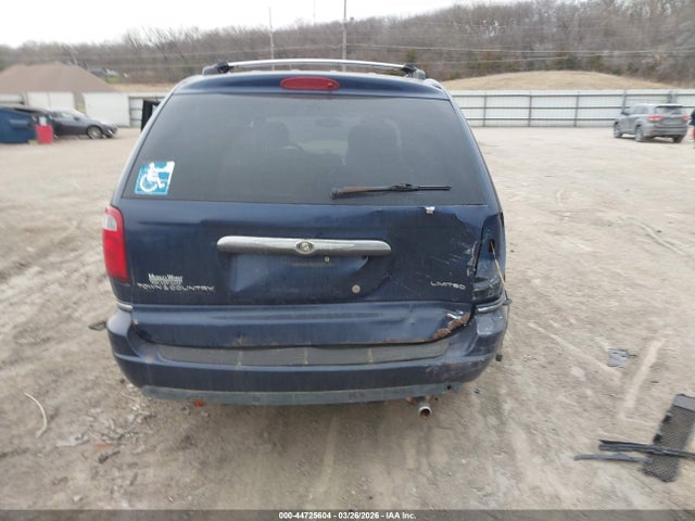 Chrysler Town & Country Limited