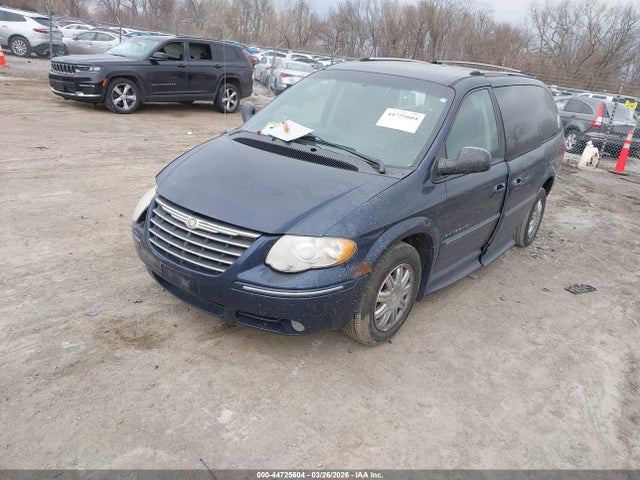 Chrysler Town & Country Limited