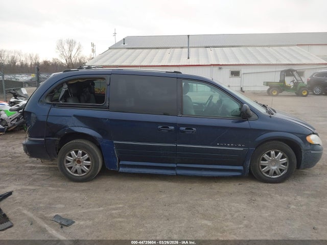 Chrysler Town & Country Limited