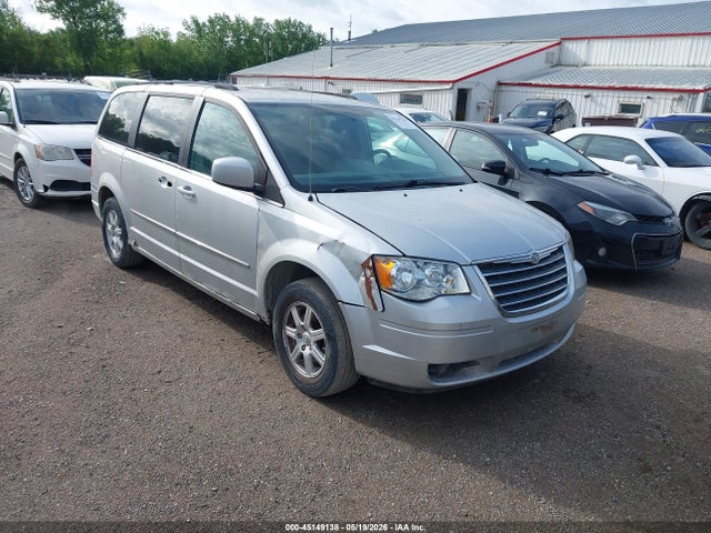 Salvage Chrysler Town & Country Image