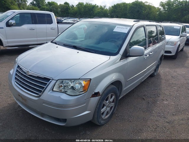 Chrysler Town & Country Touring