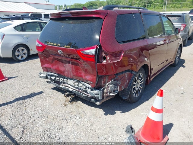 Toyota Sienna Xle