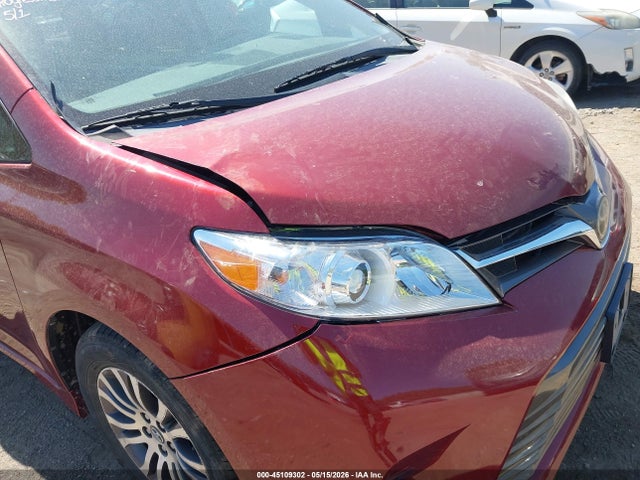 Toyota Sienna Xle