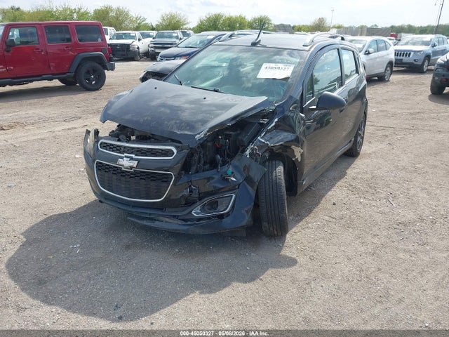 Chevrolet Spark 2lt Auto