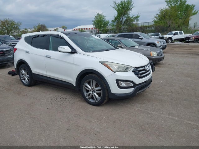 Salvage Hyundai SANTA FE Image