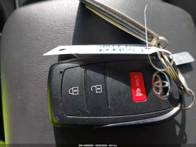 Toyota Prius Xle