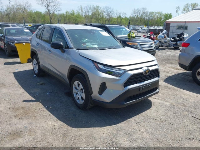 Salvage Toyota RAV4 Image
