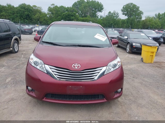Toyota Sienna Xle 8 Passenger